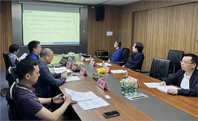 湖南省政協(xié)副主席、工商聯(lián)主席張健一行蒞臨進芯電子指導工作